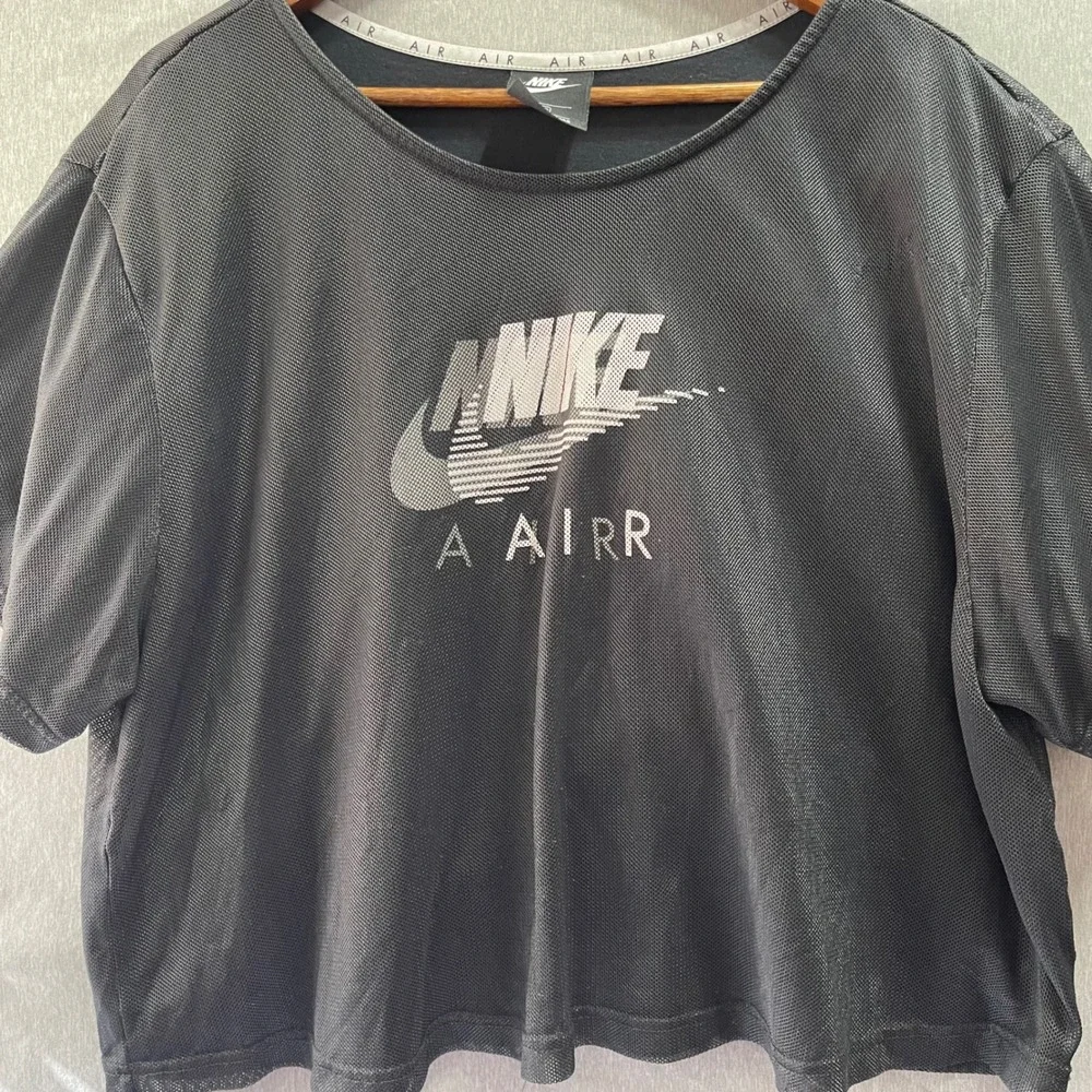 Nike‎ Air Mesh Crop Top Womens 3X Black Graphic Short Sleeve Athleisure Gorpcore
